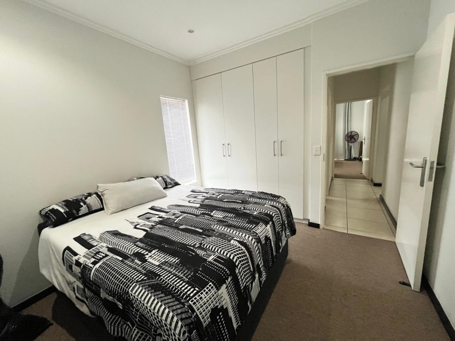 2 Bedroom Property for Sale in Barbeque Downs Gauteng