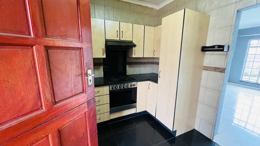 2 Bedroom Property for Sale in Lilianton Gauteng