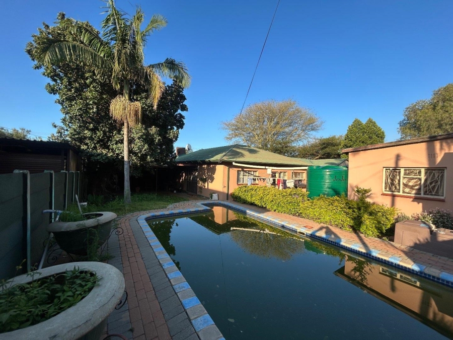 5 Bedroom Property for Sale in Pretoria Gardens Gauteng