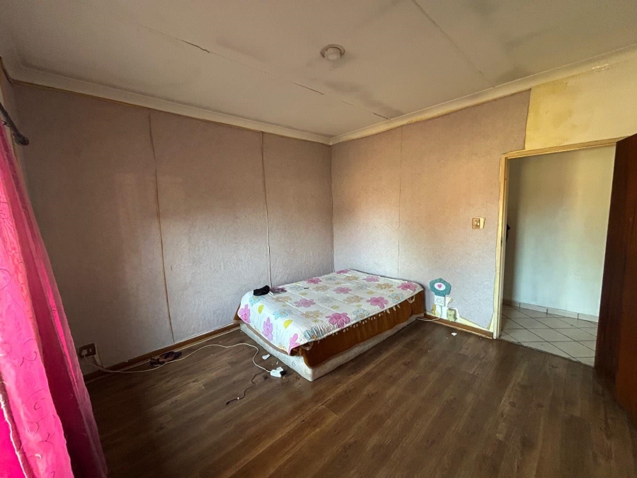 5 Bedroom Property for Sale in Pretoria Gardens Gauteng