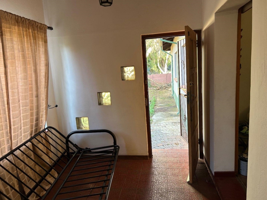 5 Bedroom Property for Sale in Pretoria Gardens Gauteng