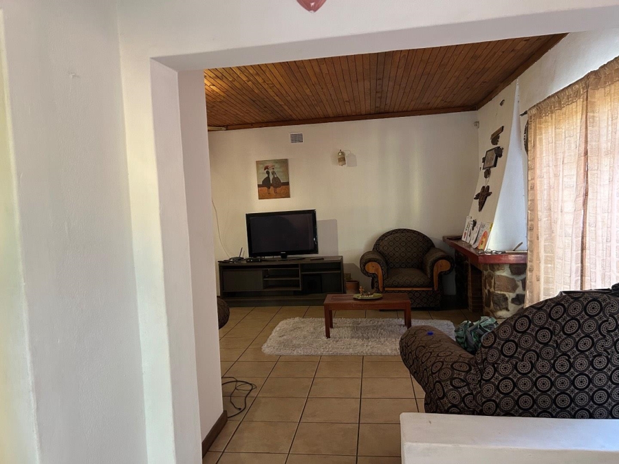 5 Bedroom Property for Sale in Pretoria Gardens Gauteng