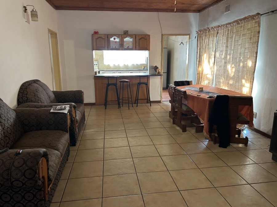 5 Bedroom Property for Sale in Pretoria Gardens Gauteng