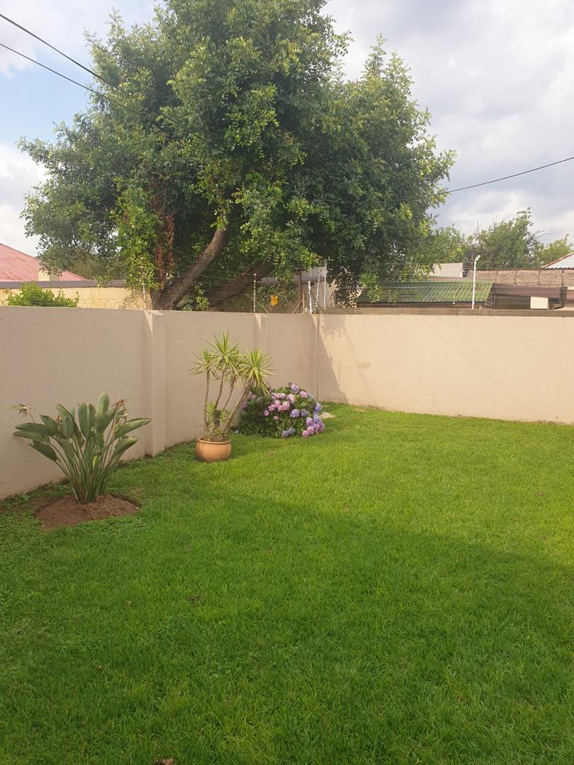 2 Bedroom Property for Sale in Benoni Central Gauteng