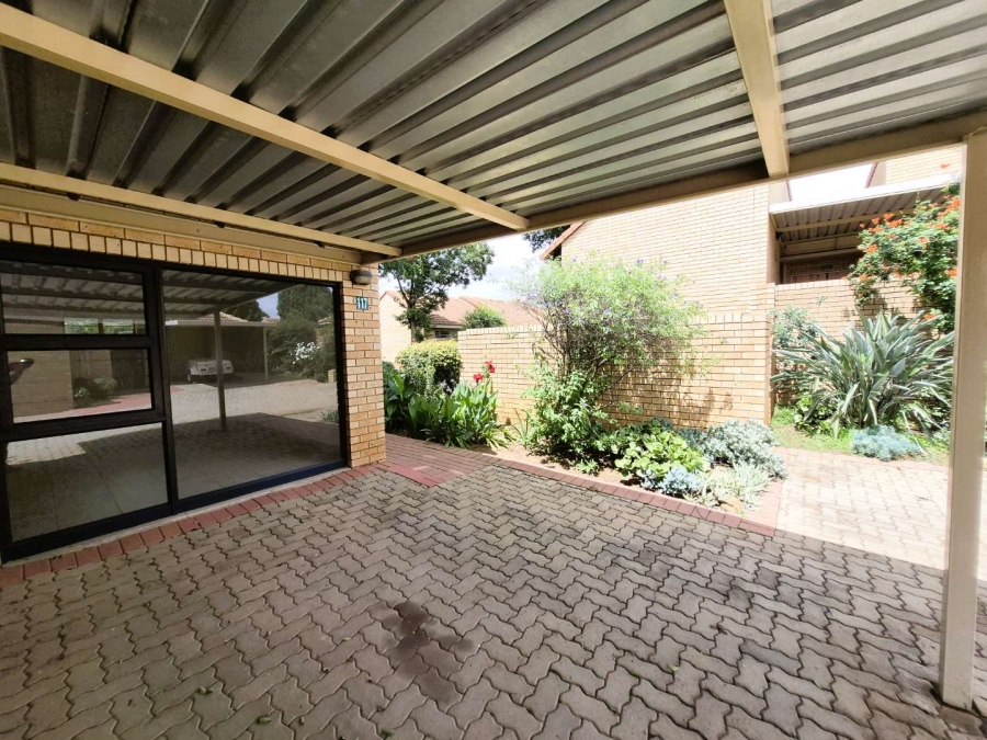 1 Bedroom Property for Sale in Equestria Gauteng