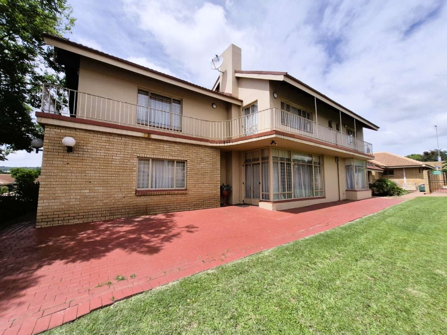 1 Bedroom Property for Sale in Equestria Gauteng