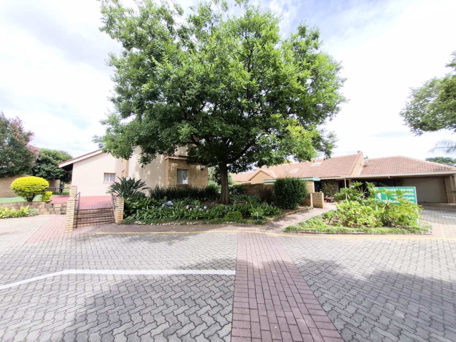1 Bedroom Property for Sale in Equestria Gauteng
