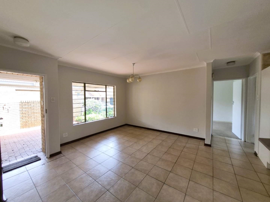 1 Bedroom Property for Sale in Equestria Gauteng