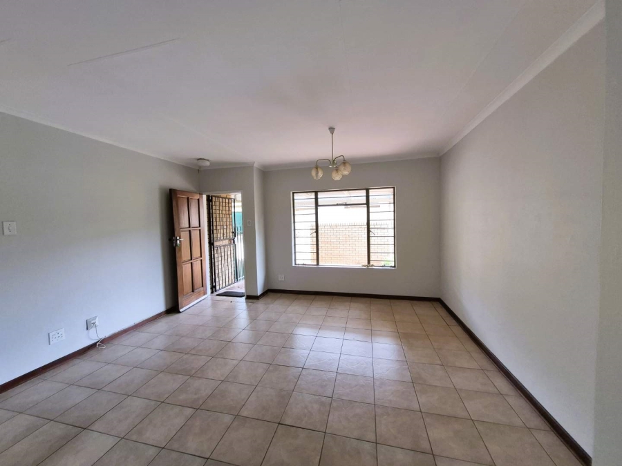 1 Bedroom Property for Sale in Equestria Gauteng