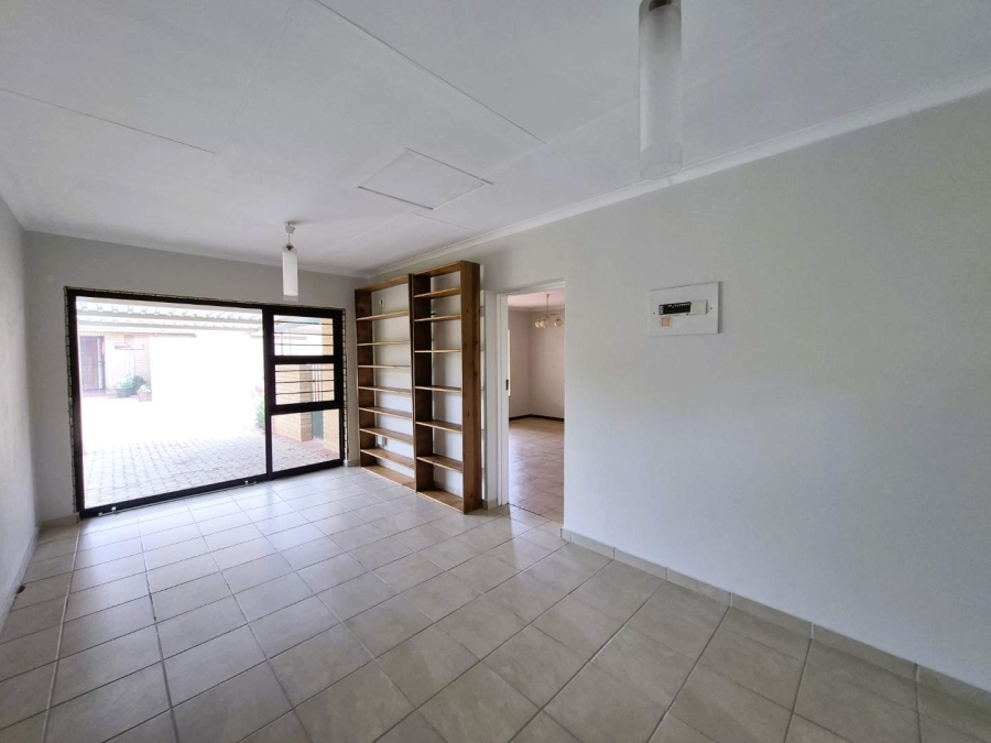 1 Bedroom Property for Sale in Equestria Gauteng