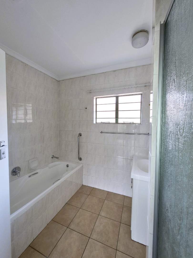 1 Bedroom Property for Sale in Equestria Gauteng