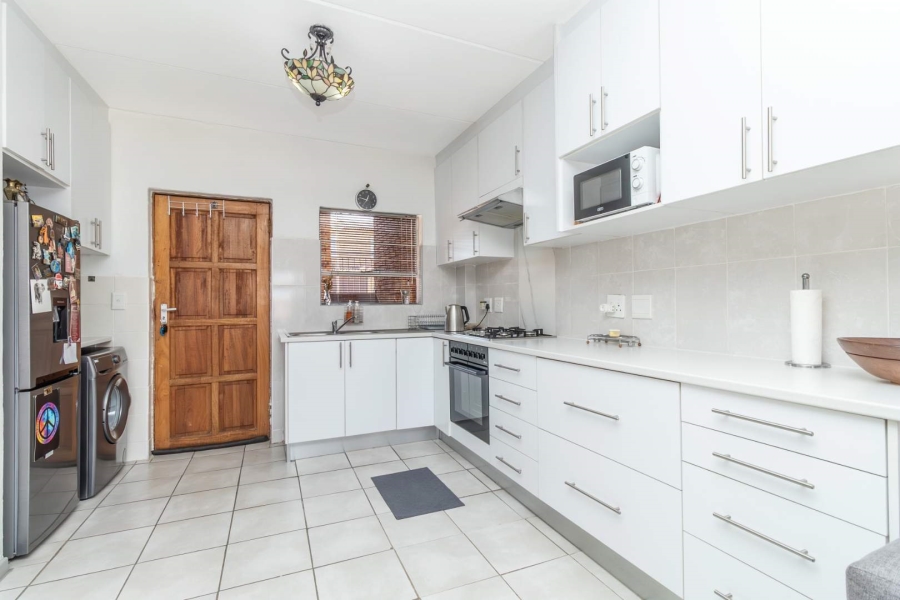 2 Bedroom Property for Sale in Honeydew Gauteng