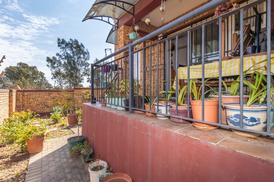 2 Bedroom Property for Sale in Honeydew Gauteng