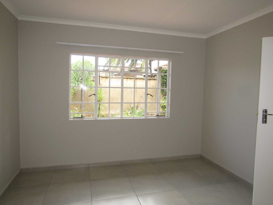 1 Bedroom Property for Sale in Helderkruin Gauteng