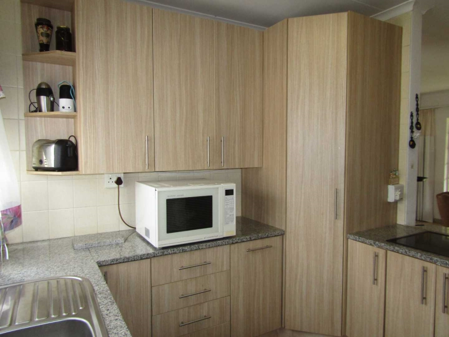 2 Bedroom Property for Sale in Helderkruin Gauteng