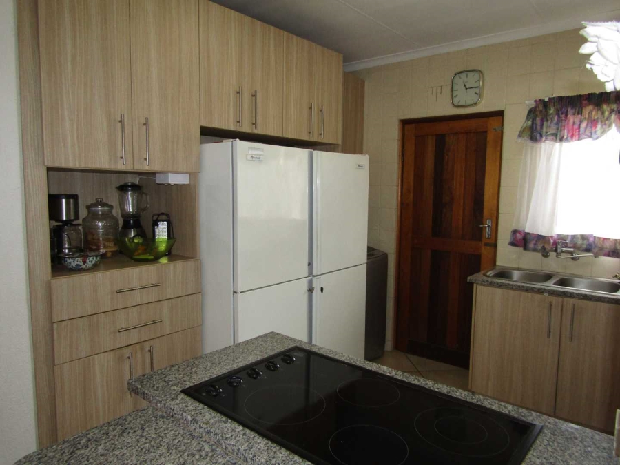 2 Bedroom Property for Sale in Helderkruin Gauteng