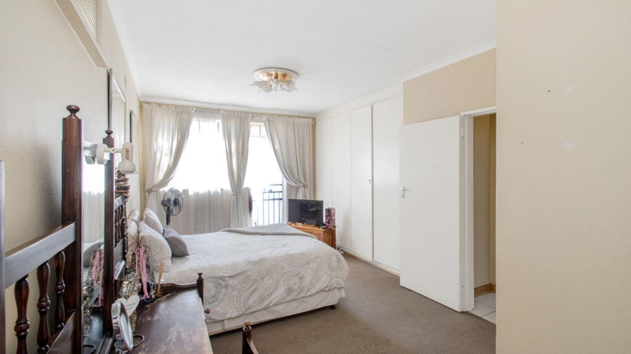 2 Bedroom Property for Sale in Florida Park Gauteng