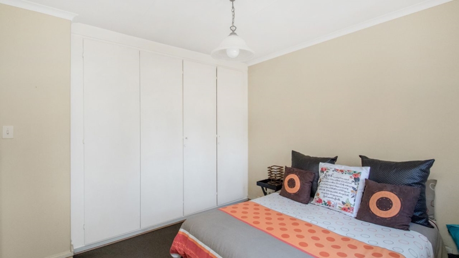 2 Bedroom Property for Sale in Florida Park Gauteng