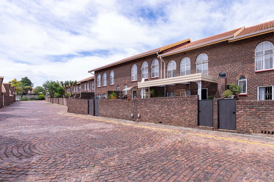 2 Bedroom Property for Sale in Norkem Park Gauteng