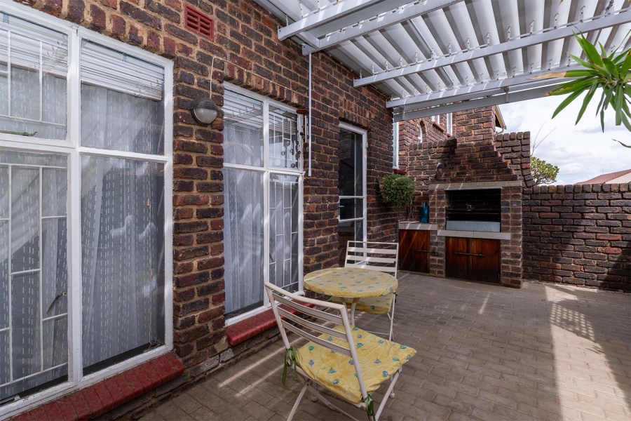 2 Bedroom Property for Sale in Norkem Park Gauteng