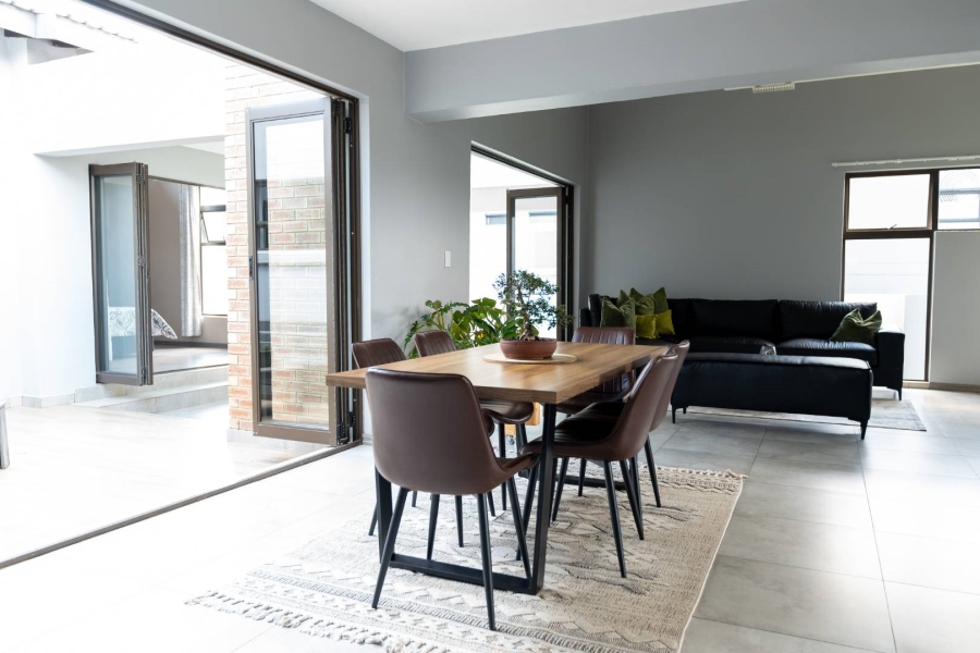 4 Bedroom Property for Sale in Eye of Africa Gauteng