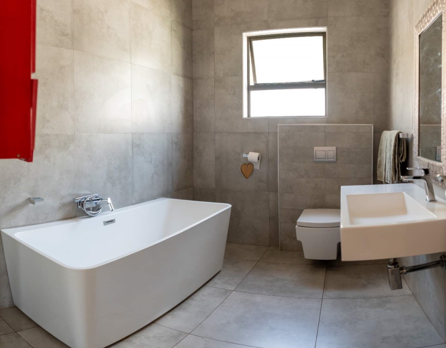 4 Bedroom Property for Sale in Eye of Africa Gauteng