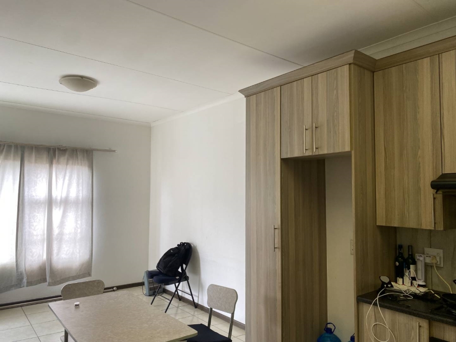 2 Bedroom Property for Sale in Ruimsig Gauteng