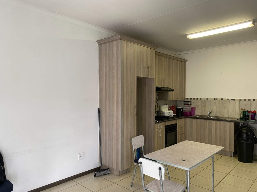 2 Bedroom Property for Sale in Ruimsig Gauteng