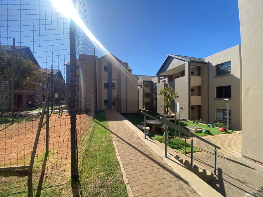 2 Bedroom Property for Sale in Ruimsig Gauteng