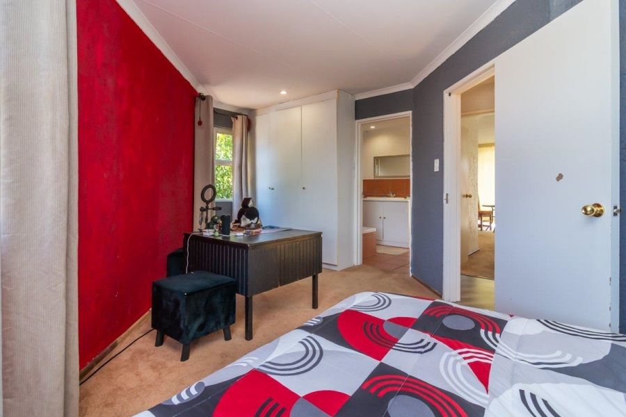 3 Bedroom Property for Sale in Noordheuwel Gauteng