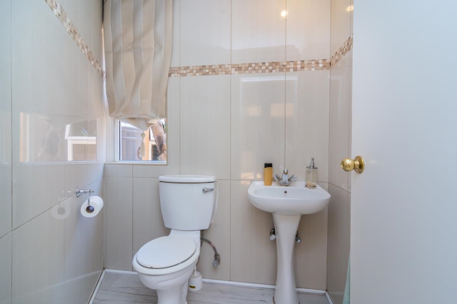 3 Bedroom Property for Sale in Noordheuwel Gauteng