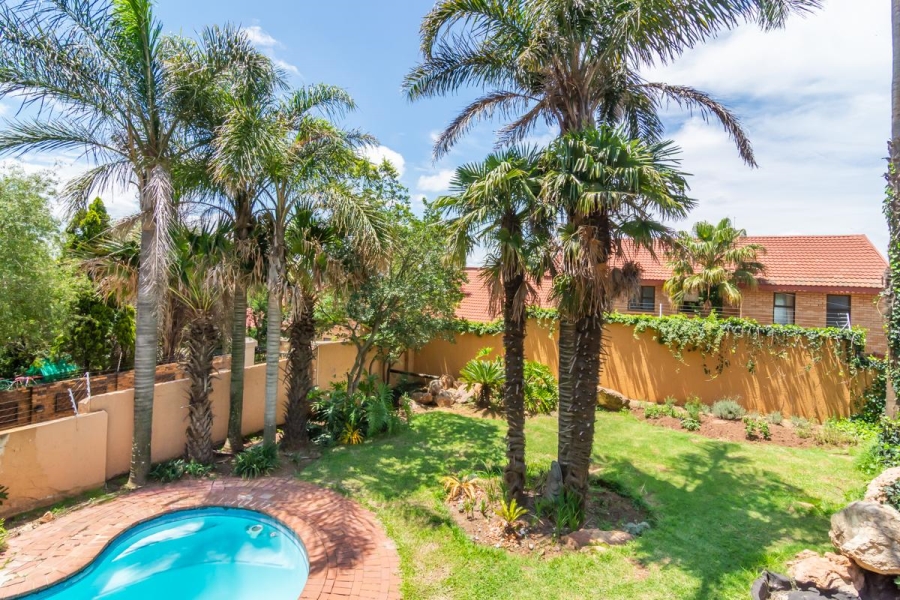 3 Bedroom Property for Sale in Noordheuwel Gauteng