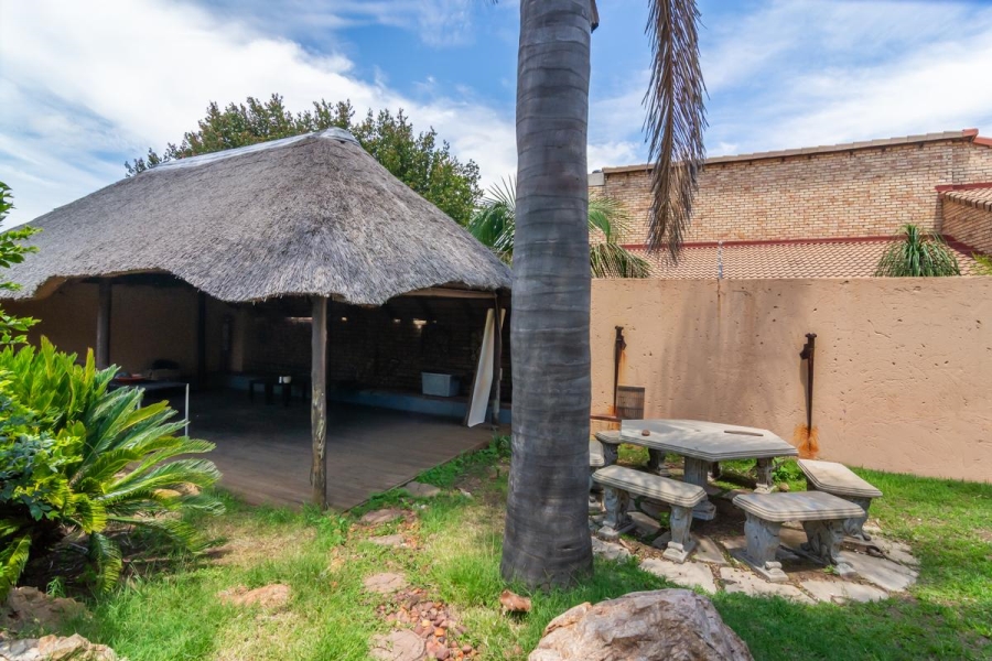 3 Bedroom Property for Sale in Noordheuwel Gauteng