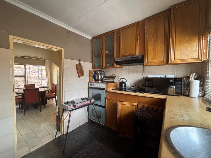 3 Bedroom Property for Sale in Protea North Gauteng