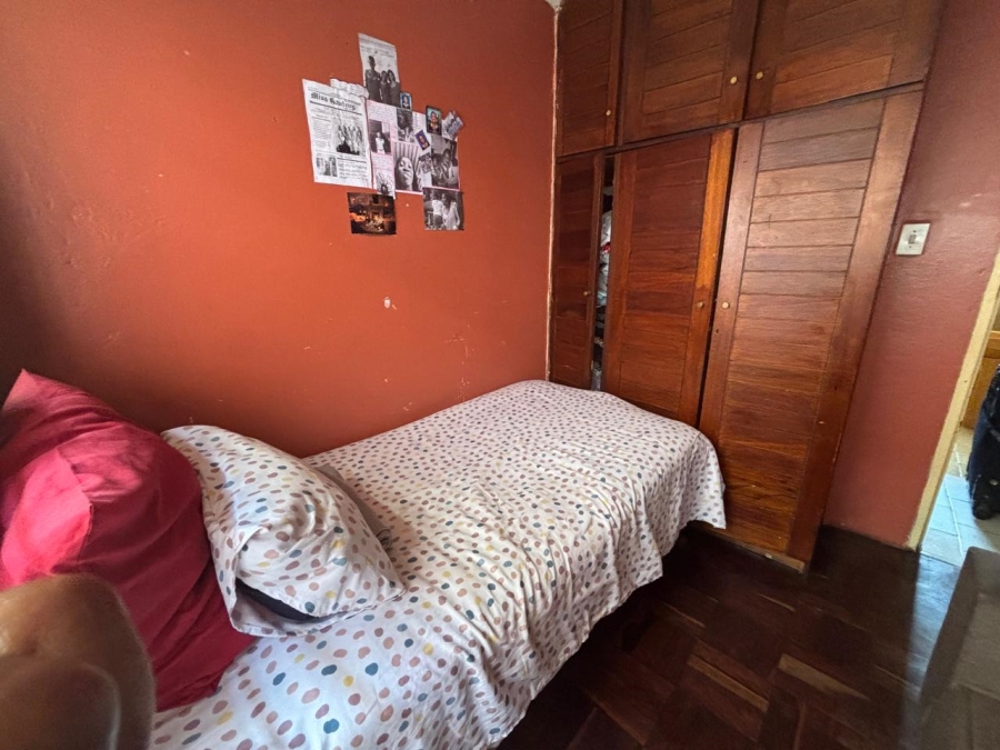 3 Bedroom Property for Sale in Protea North Gauteng