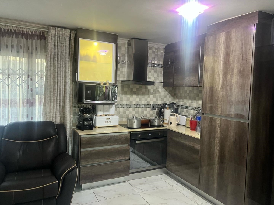 3 Bedroom Property for Sale in Lenasia South Gauteng