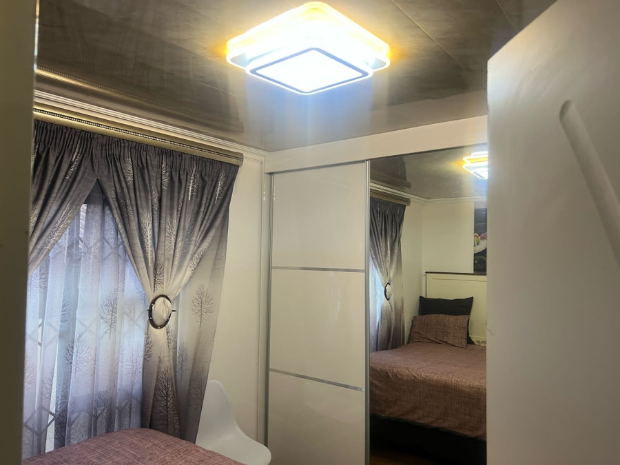 3 Bedroom Property for Sale in Lenasia South Gauteng