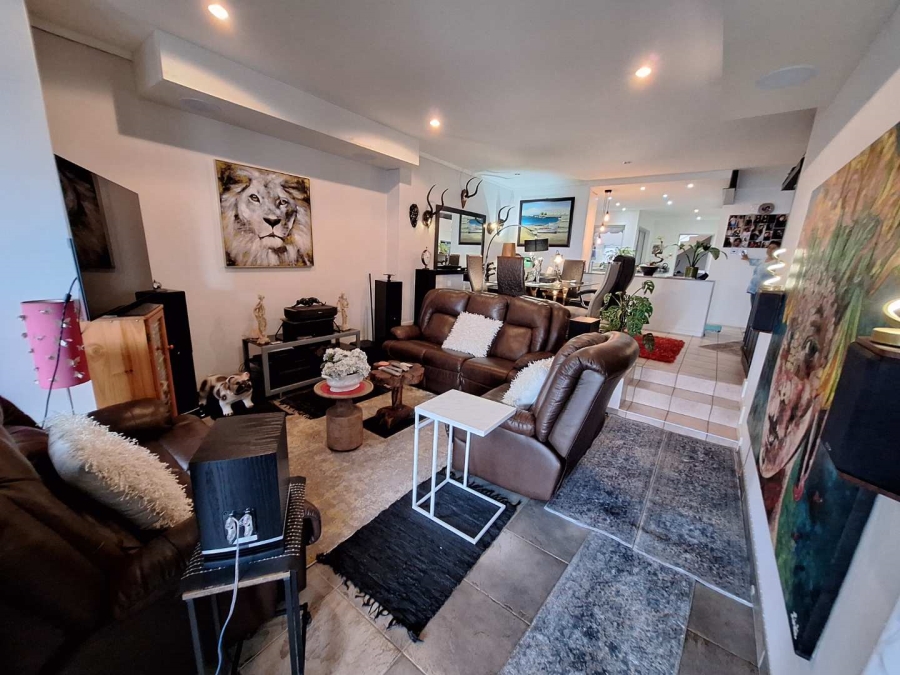 To Let 4 Bedroom Property for Rent in Northcliff Gauteng