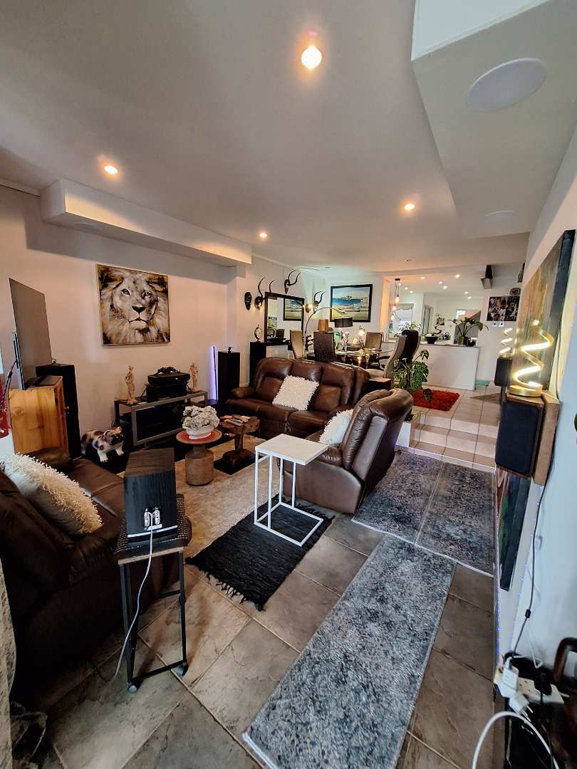 To Let 4 Bedroom Property for Rent in Northcliff Gauteng