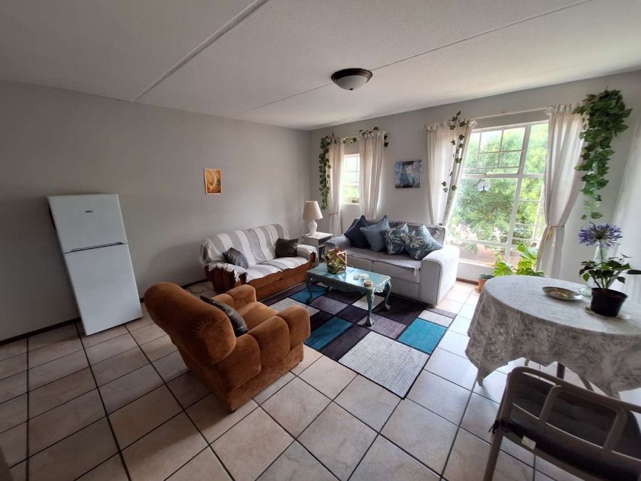 To Let 2 Bedroom Property for Rent in Weltevreden Park Gauteng