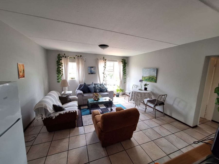 To Let 2 Bedroom Property for Rent in Weltevreden Park Gauteng