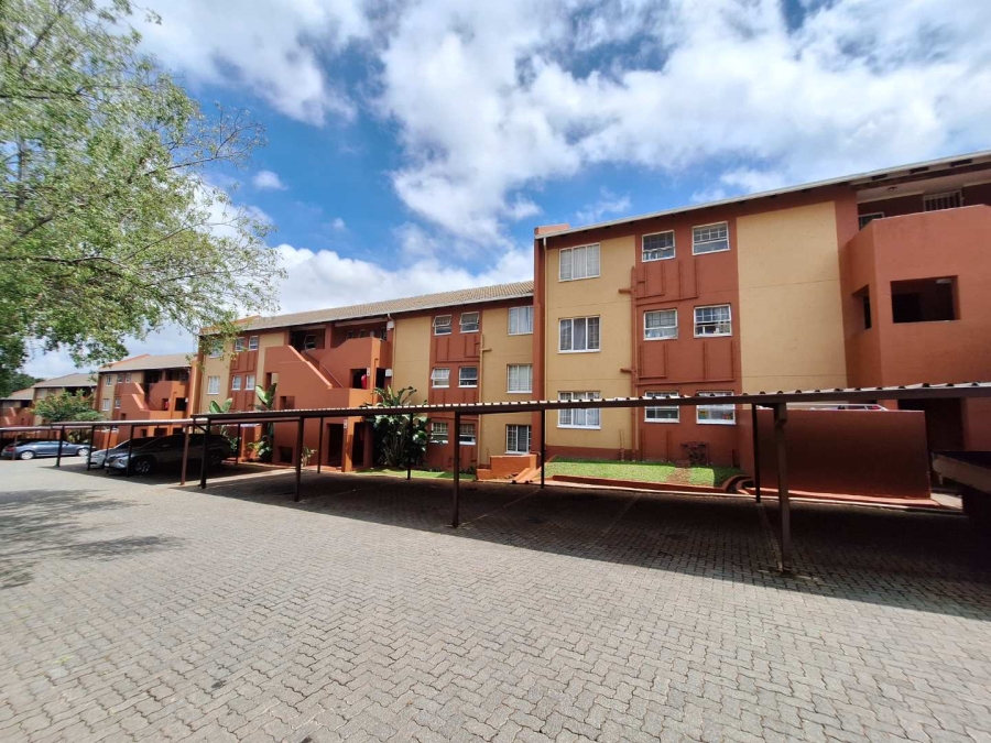 To Let 2 Bedroom Property for Rent in Weltevreden Park Gauteng