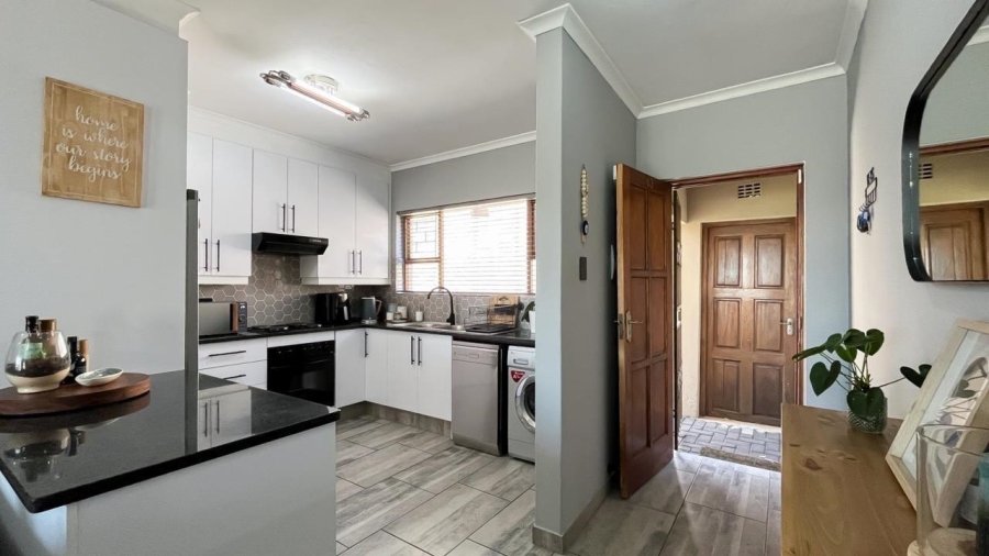 2 Bedroom Property for Sale in Meyersdal Gauteng