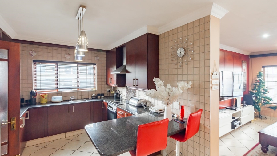 4 Bedroom Property for Sale in Thatchfield Estate Gauteng