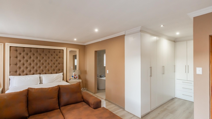 4 Bedroom Property for Sale in Thatchfield Estate Gauteng