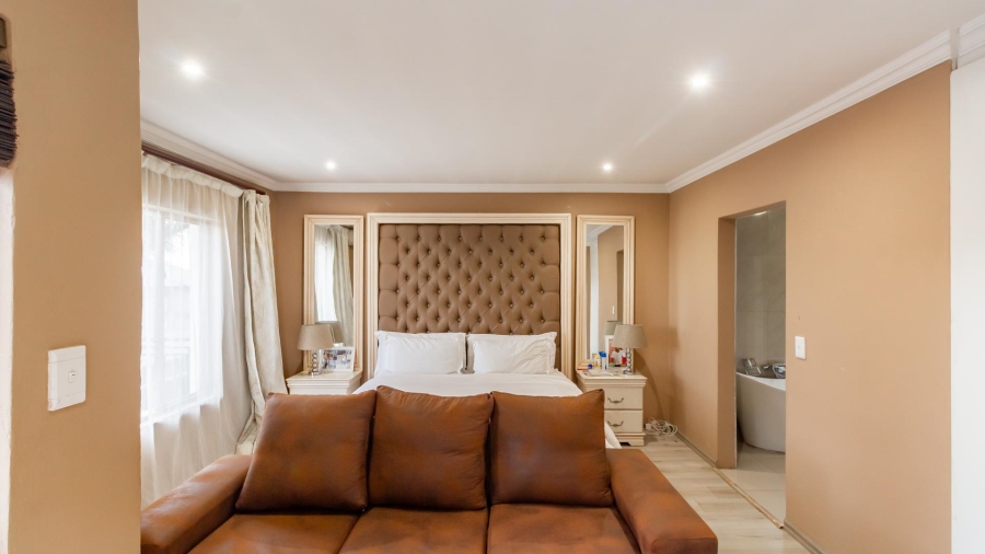 4 Bedroom Property for Sale in Thatchfield Estate Gauteng