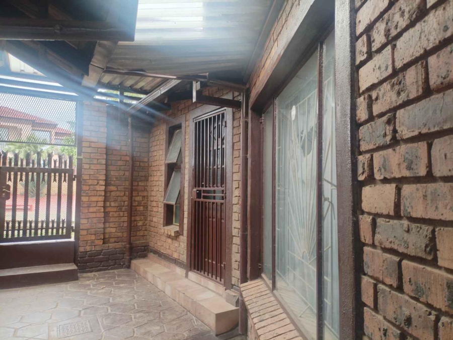 To Let 1 Bedroom Property for Rent in Mamelodi East Gauteng