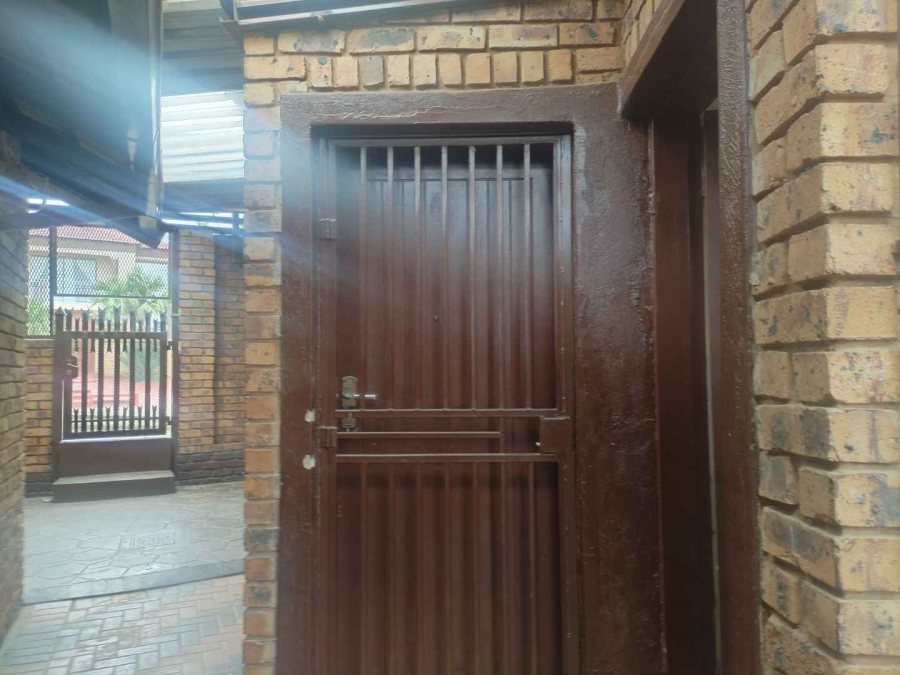 To Let 1 Bedroom Property for Rent in Mamelodi East Gauteng