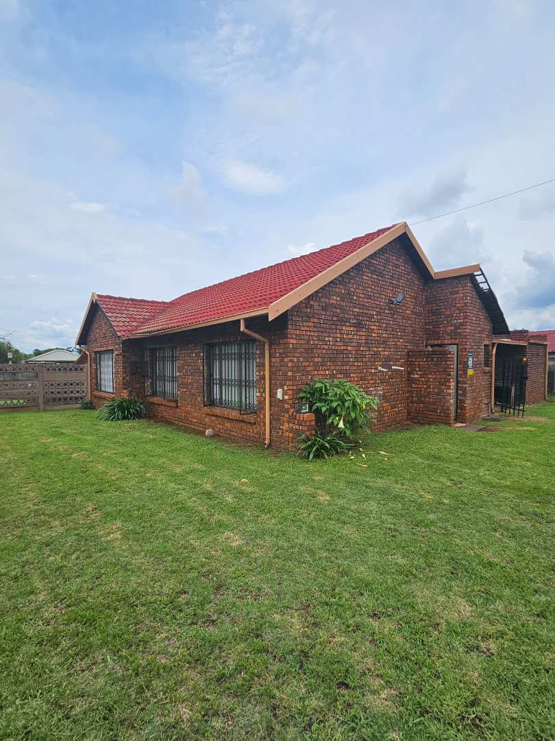 3 Bedroom Property for Sale in Karen Park Gauteng