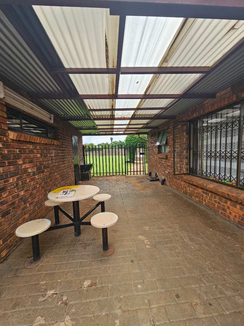 3 Bedroom Property for Sale in Karen Park Gauteng